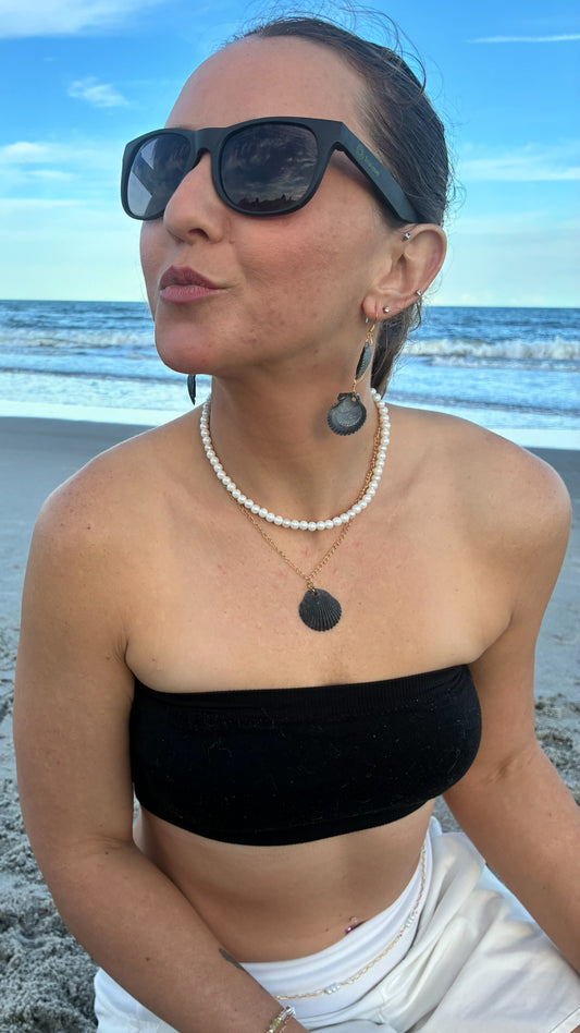 Ursula Earrings 🖤