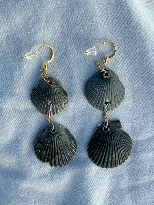 Ursula Earrings 🖤